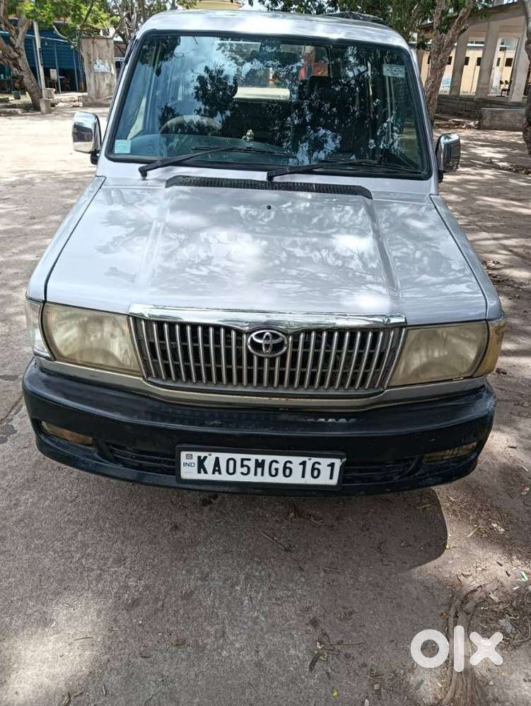 Toyota Qualis Fs 8seater, 2004, Diesel
