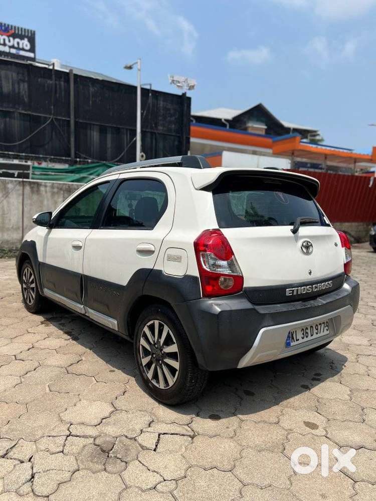 Toyota Etios Cross 1.2l G, 2014, Petrol