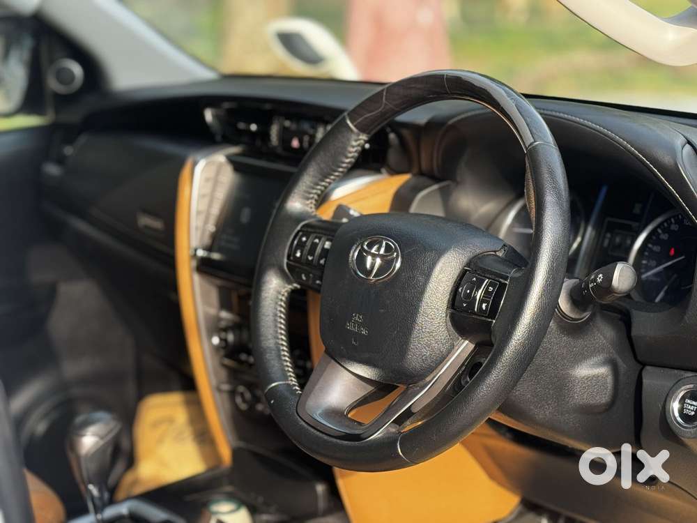 Toyota Fortuner [2021-ongoing] 2.8 2wd Diesel At, 2022, Diesel