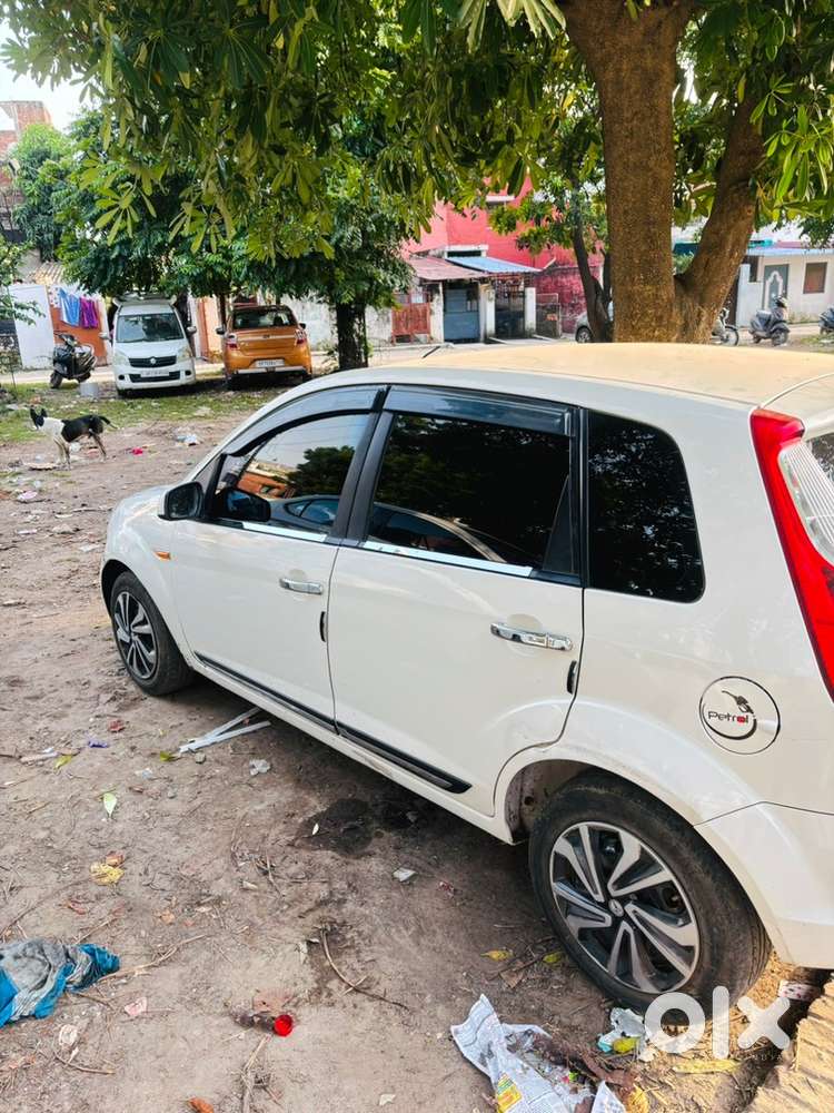 Ford Figo Petrol Lxi 2010