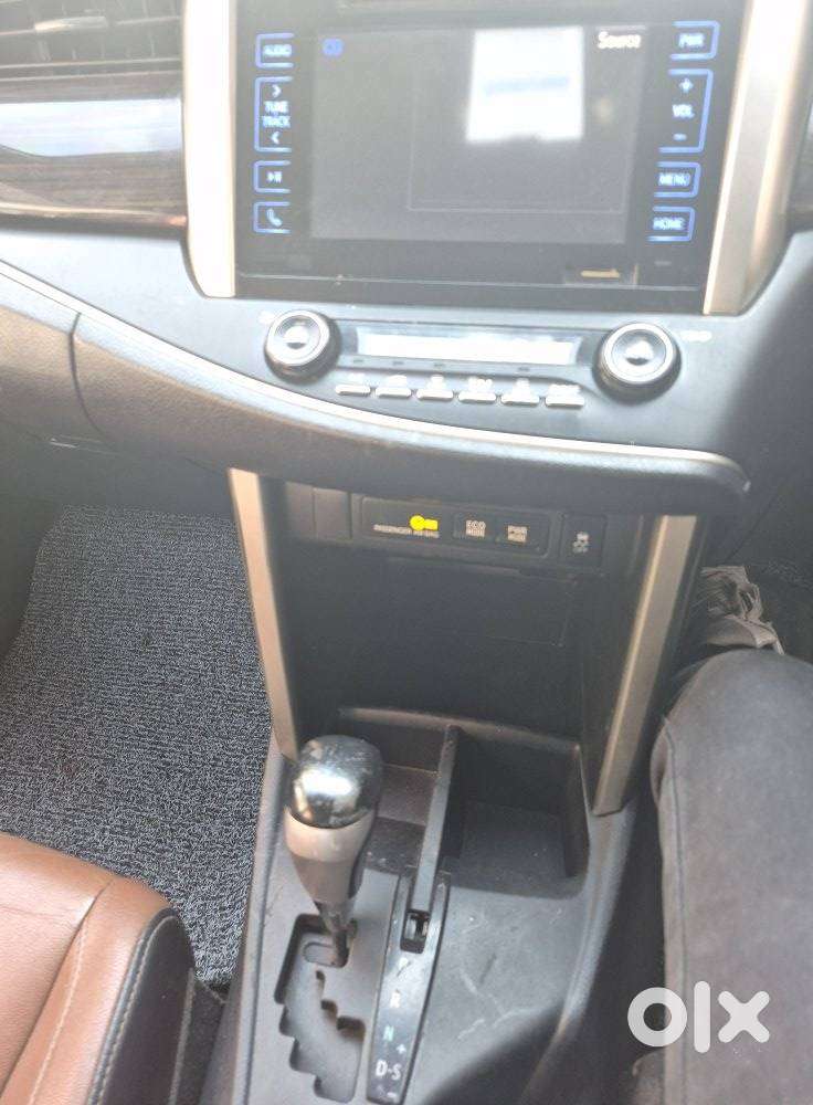 Toyota Innova Crysta 2.8z Automatic, 2017, Diesel