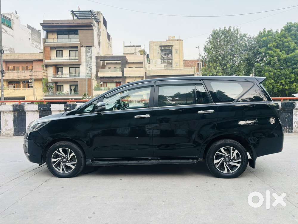 Toyota Innova Crysta [2020-ongoing] 2.4 Gx At 7 Str, 2021, Diesel