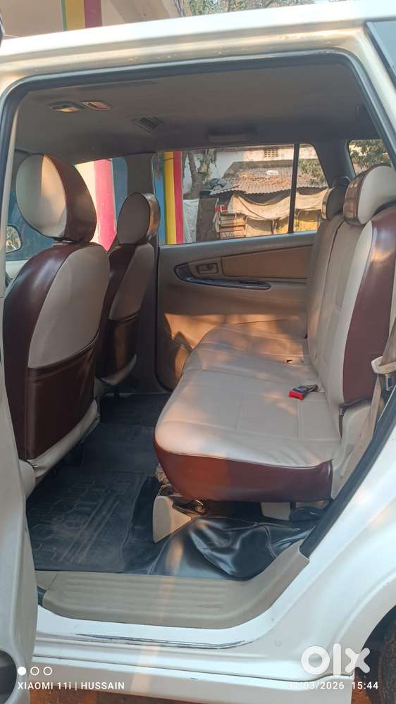 Toyota Innova 2.5 Vx (diesel) 8 Seater, 2016, Diesel