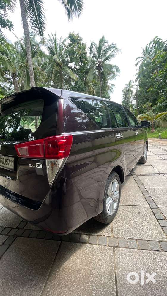 Toyota Innova Crysta 2018