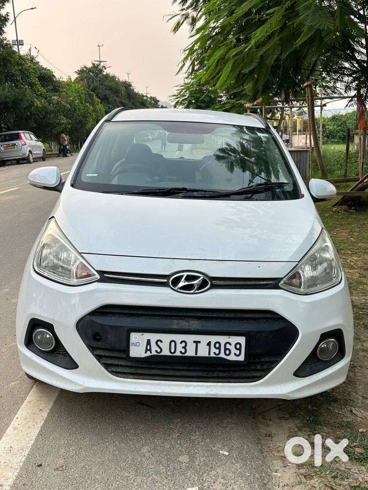 Hyundai Grand I10 Sportz, 2016, Petrol