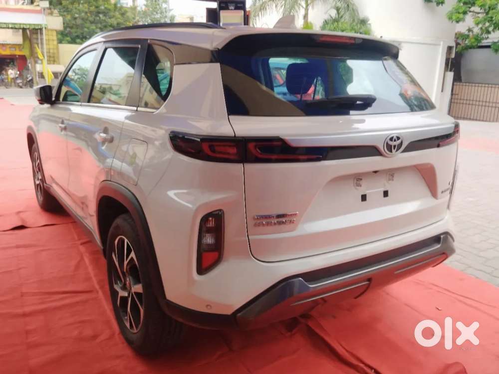 Toyota Urban Cruiser Hyryder 1.5 V Neo Drive At, 2025, Petrol
