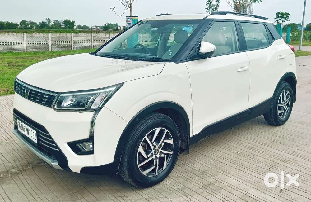 Mahindra Xuv300 W8 Amt Diesel, 2023, Diesel