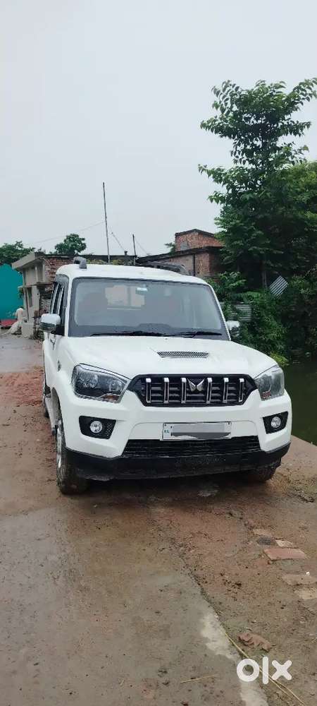 Mahindra Scorpio 2015