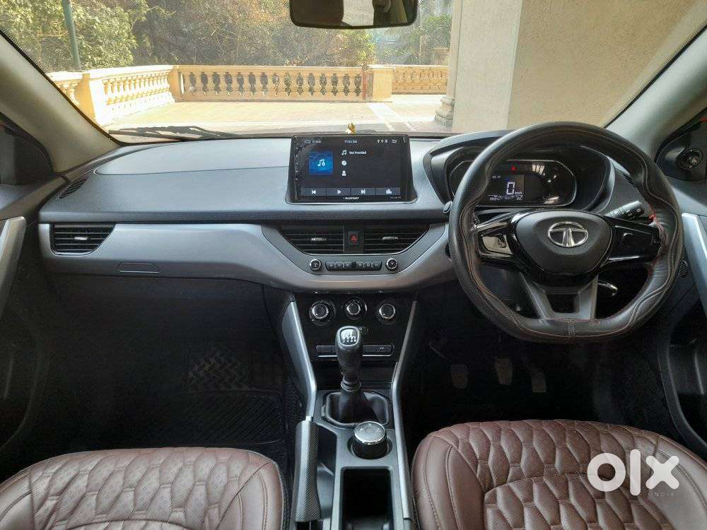 Tata Nexon, 2022, Petrol