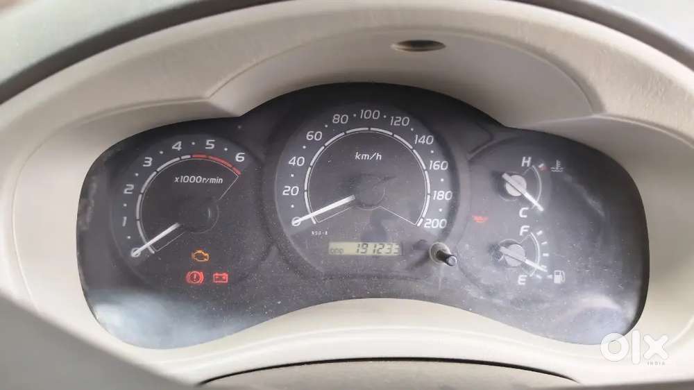 Toyota Innova Diesel 2.5 Manual 2010