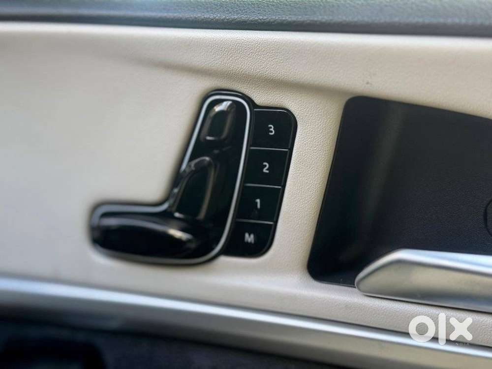 Mahindra Xuv700 2.2 Ax 7 Diesel Mt Str, 2022, Diesel