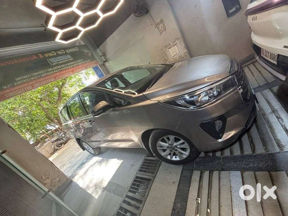 Toyota Innova Crysta 2.4 G Mt, 2016, Diesel