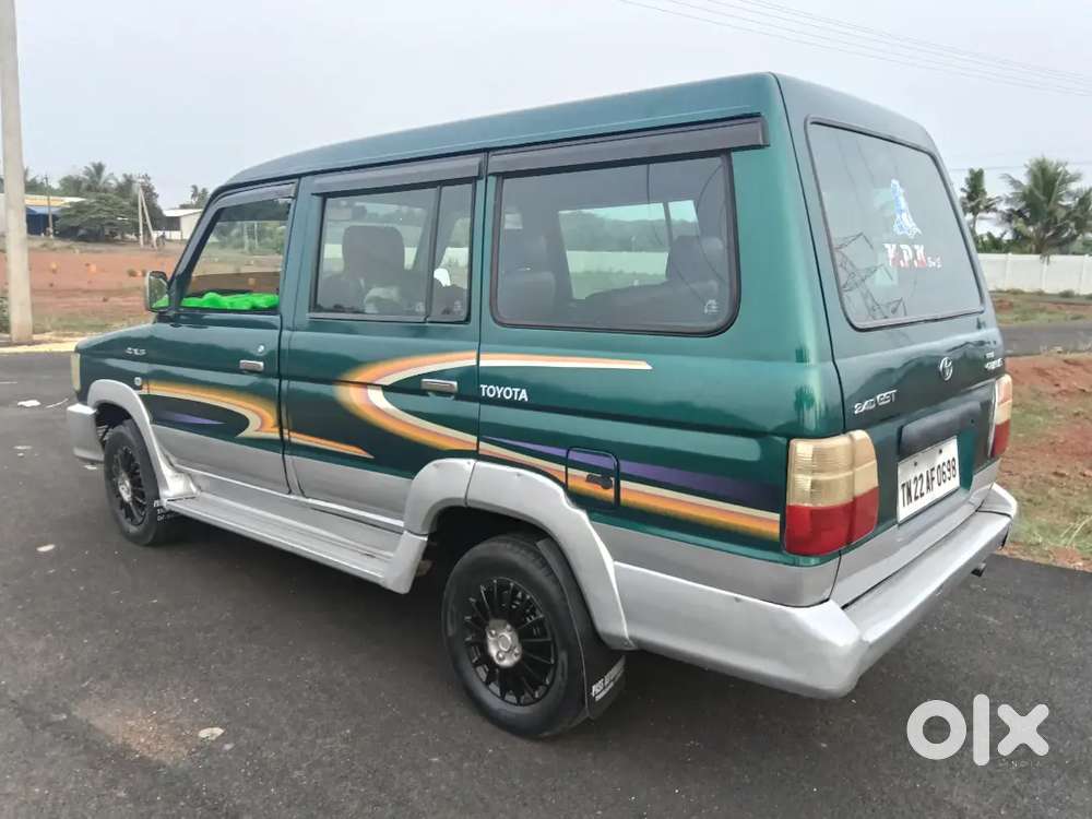 Toyota Qualis Gst D2 2004 Model