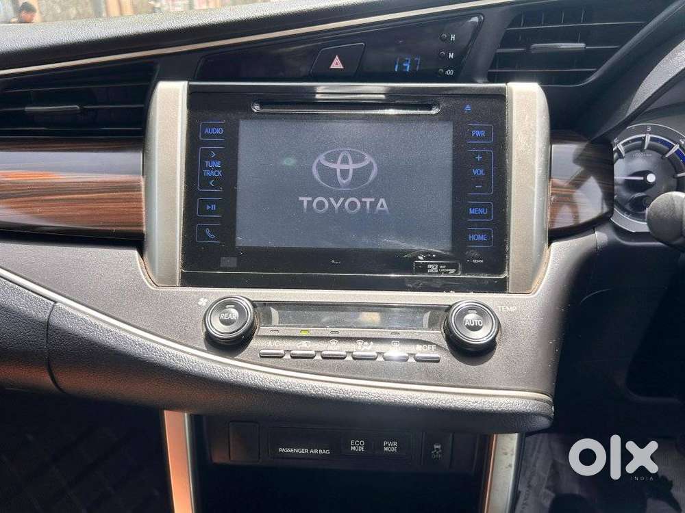 Toyota Innova Crysta 2.8z Automatic, 2018, Diesel
