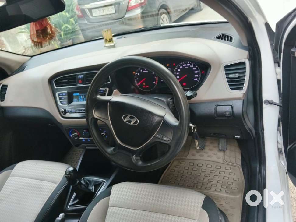 Hyundai I20 Petrol Cvt Magna Executive, 2018, Petrol