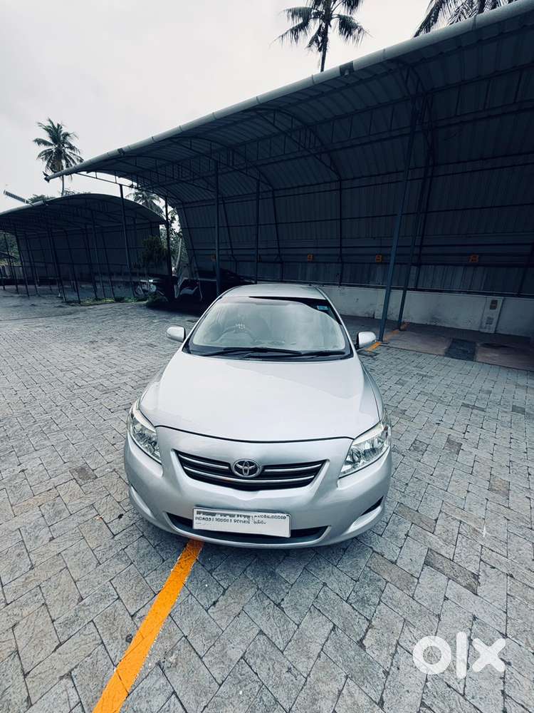 Toyota Corolla Altis 2011