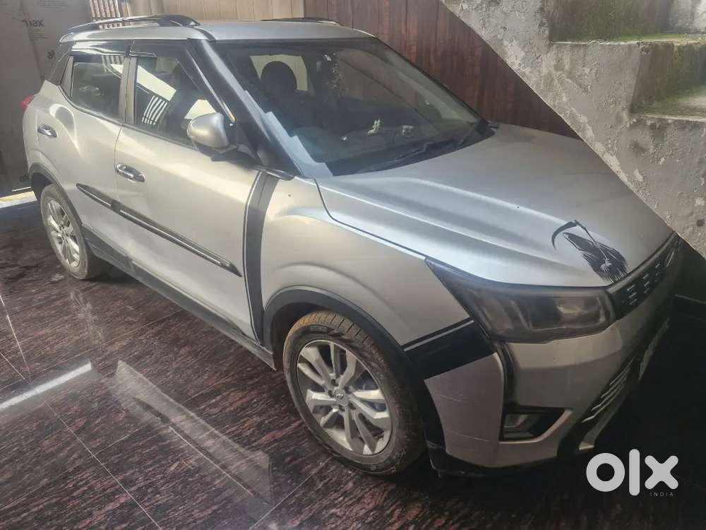 Xuv 300 W8