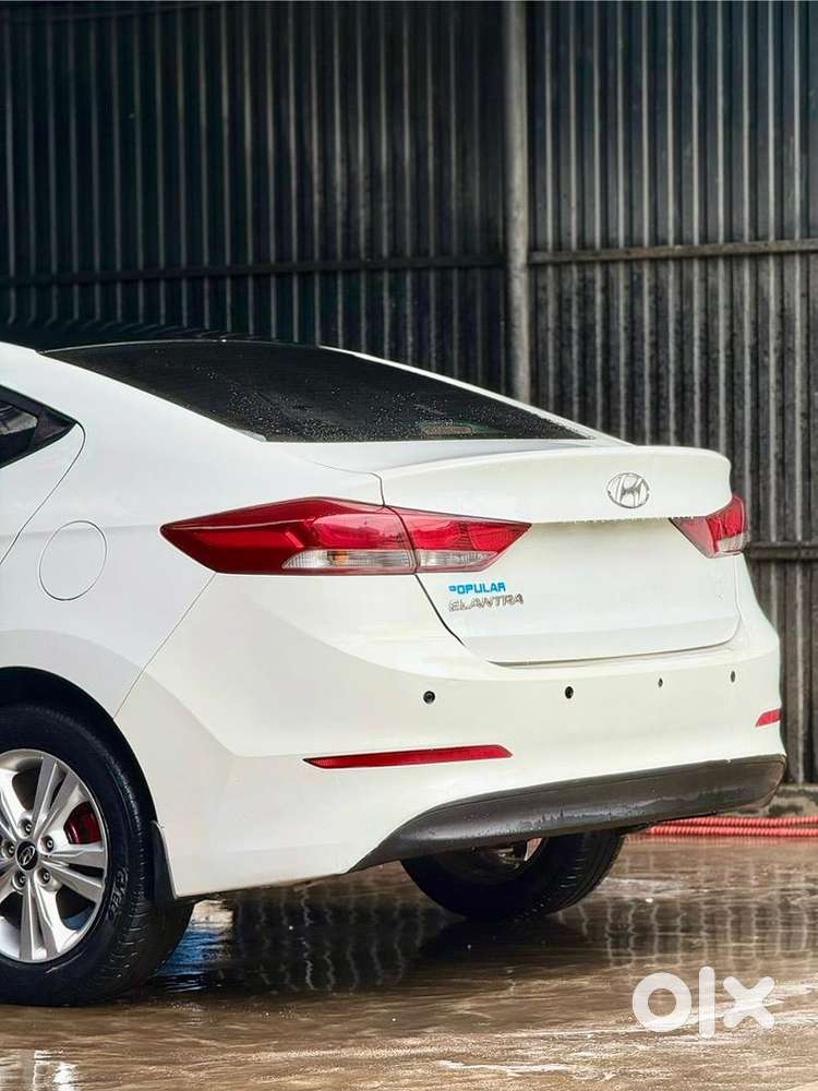Hyundai Elantra - Diesel 2017 Manual