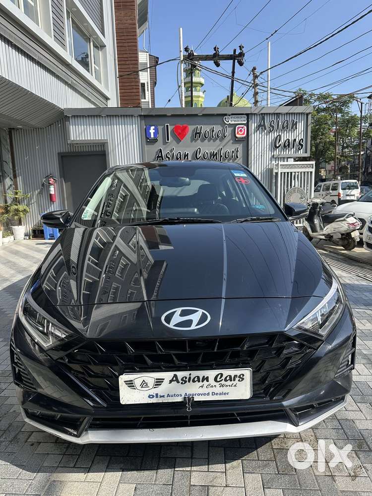 Hyundai I20 Asta (o) 1.2 Mt, 2024, Petrol