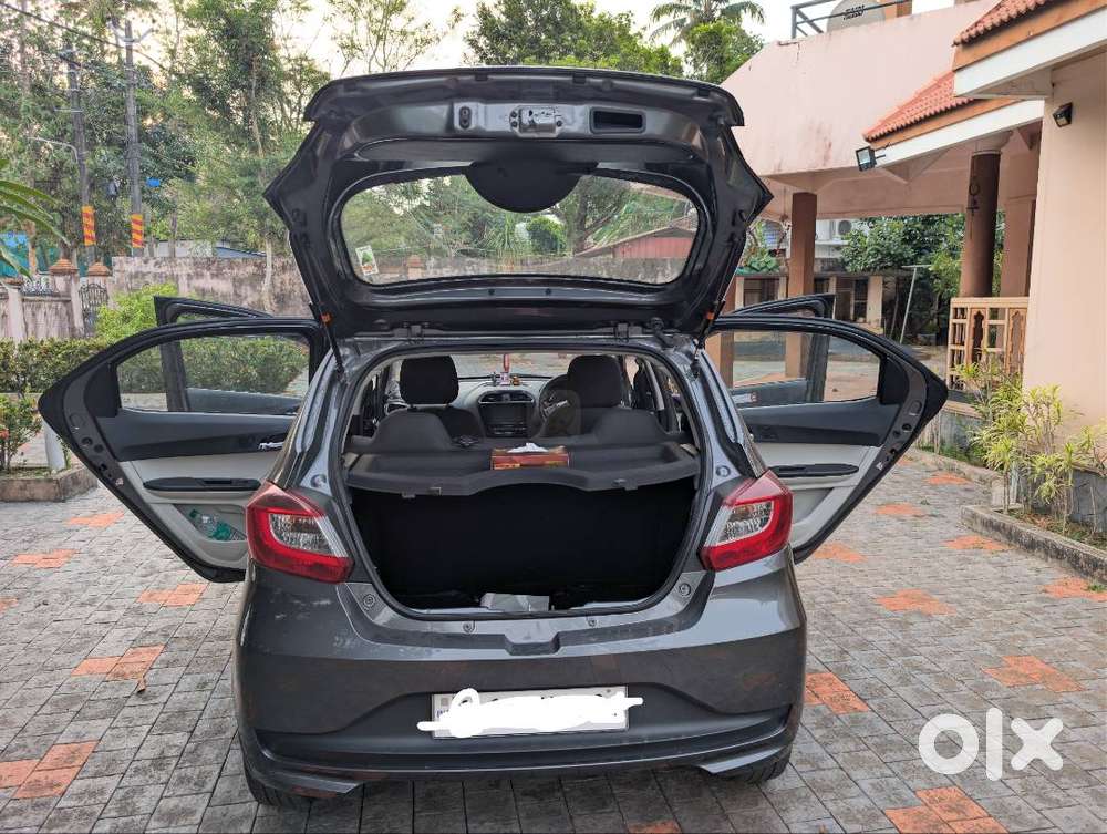 Tata Tiago 2024 Petrol 10000 Km Driven