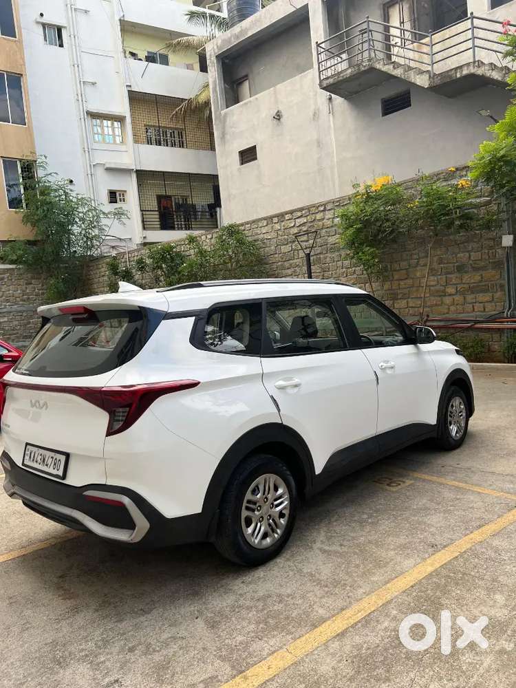 2023 Kia Carens 1.5 Petrol Manual