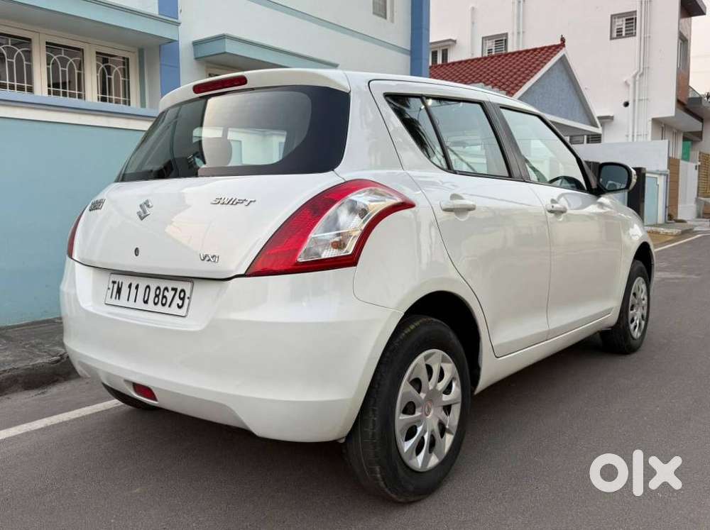 Maruti Suzuki Swift Vxi + Manual, 2016, Petrol