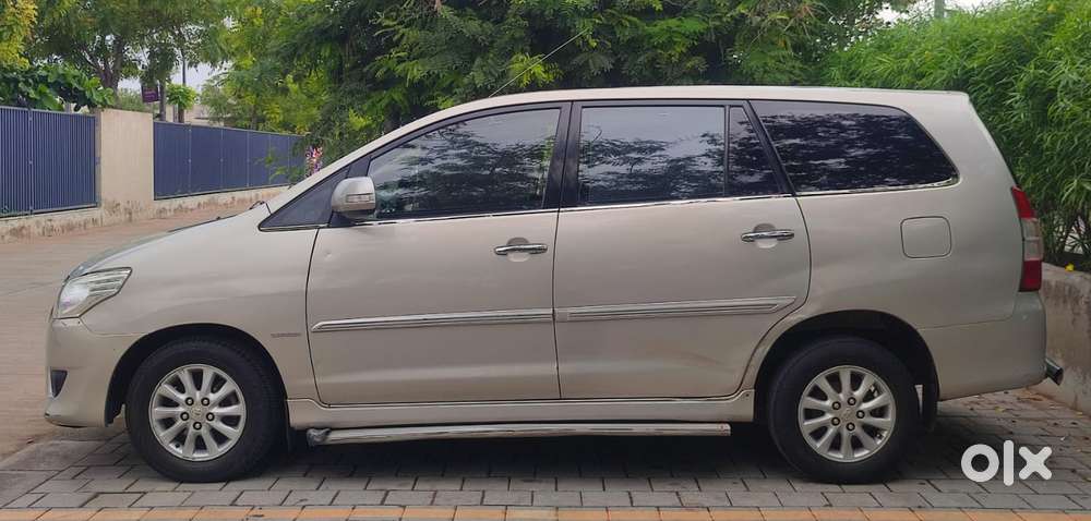 Toyota Innova 2.5 V 7 Str, 2012, Diesel