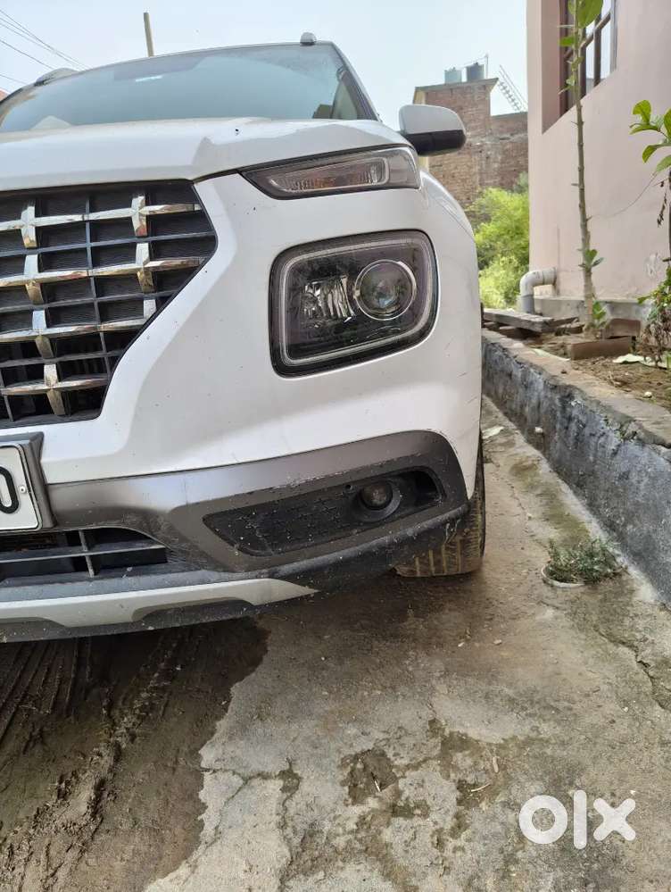 Hyundai Venue Next To New Condition