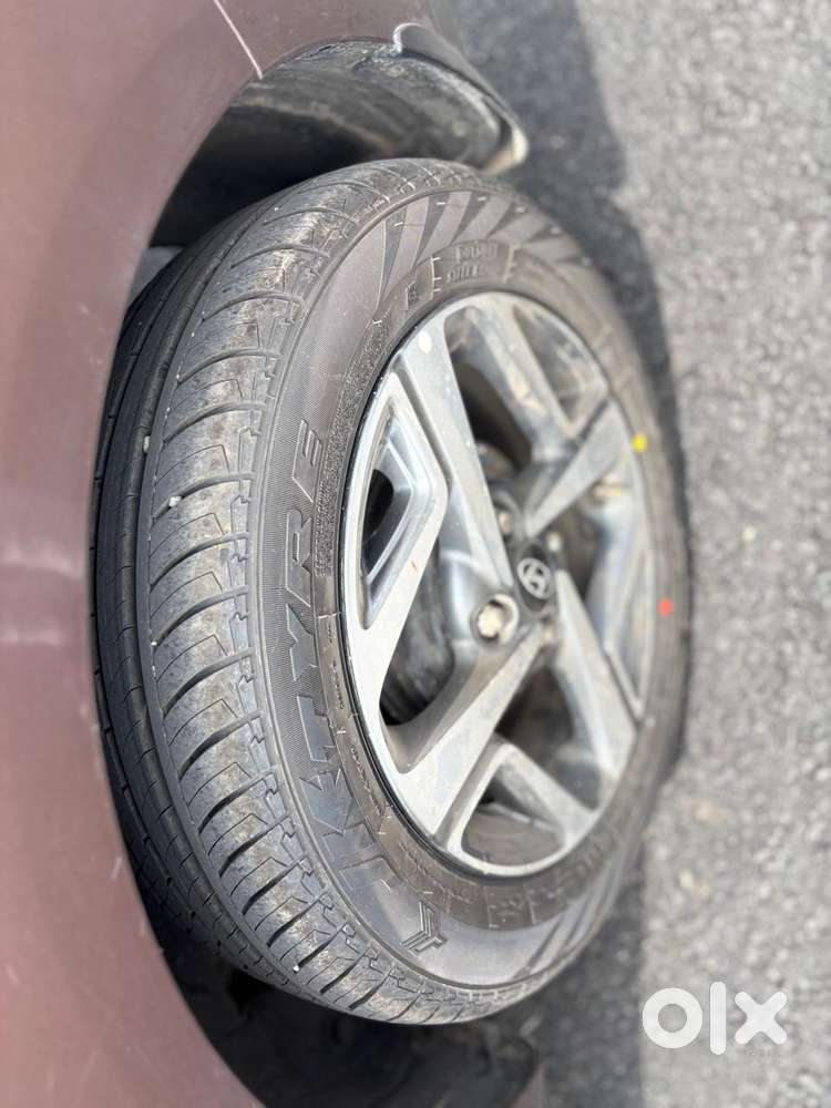 Hyundai Aura Sx Plus Automatic, 2020, Petrol