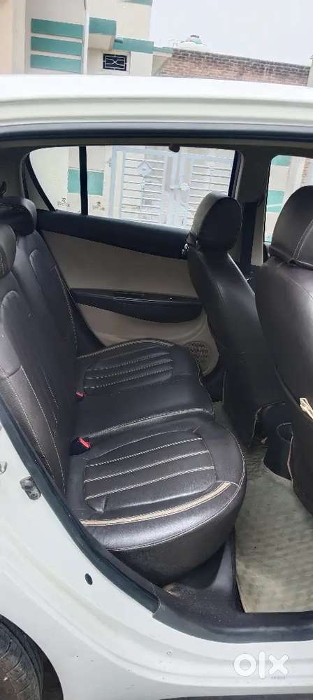 Hyundai I20 Asta 2012 Top Model Push Stat