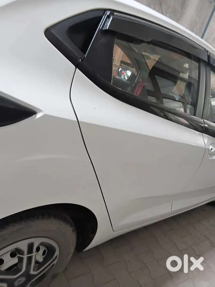 Tata Altroz Xe 2020