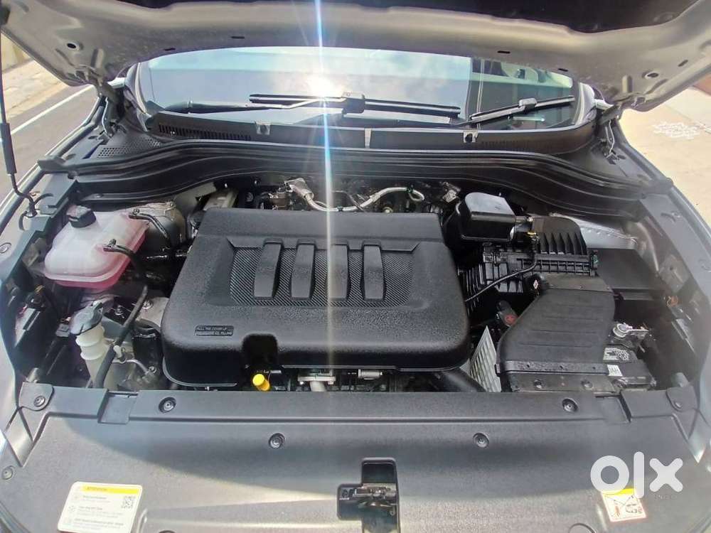 Mahindra Xuv700 2.2 Ax 7 Diesel At Str, 2025, Diesel