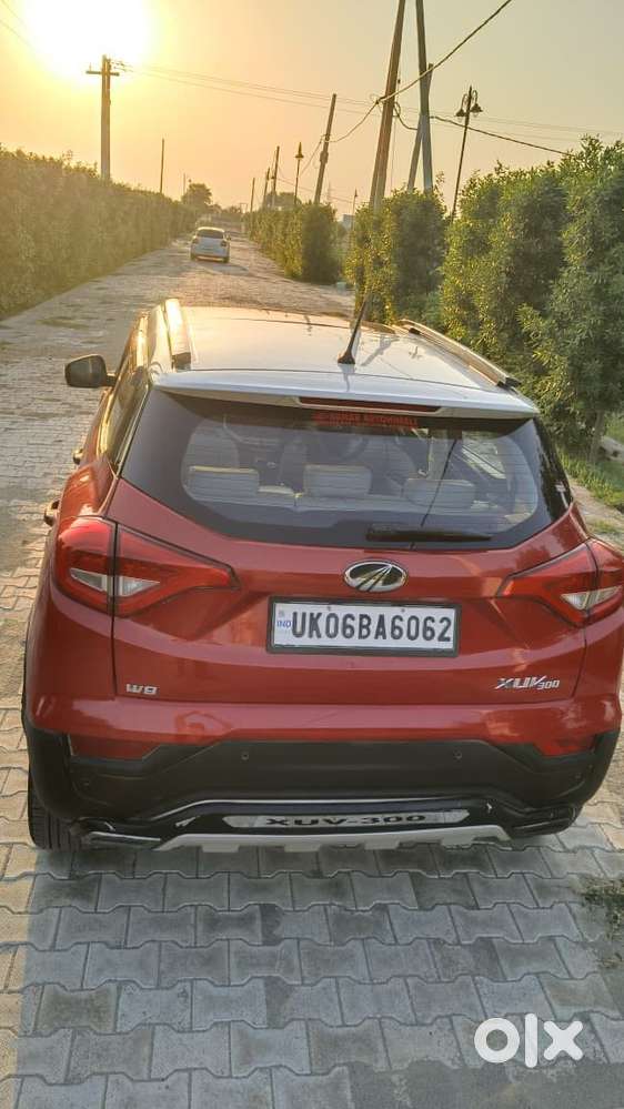 Mahindra Xuv300 W8 Option Dual Tone Diesel, 2021, Diesel