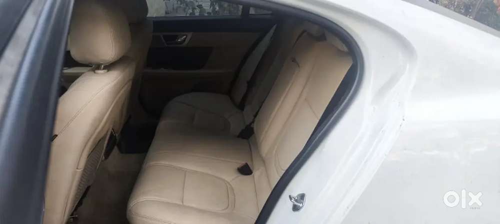 Jaguar Xf 2014 Diesel Well Maintained