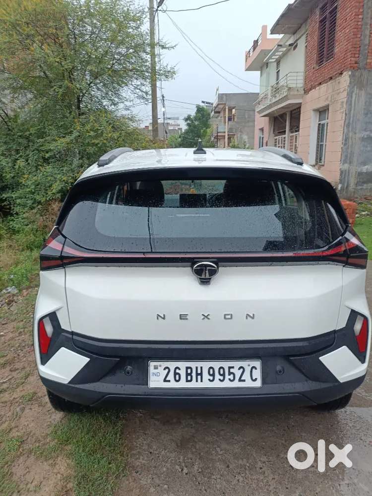 Tata Nexon Fearless Pr 2026 Km Driven Diesel Manual