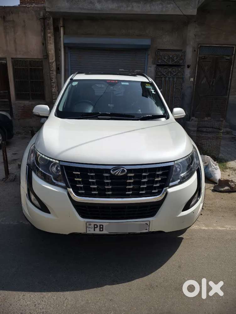 Xuv 500 Full Top Doctor Driven Car Total Company Maintained.