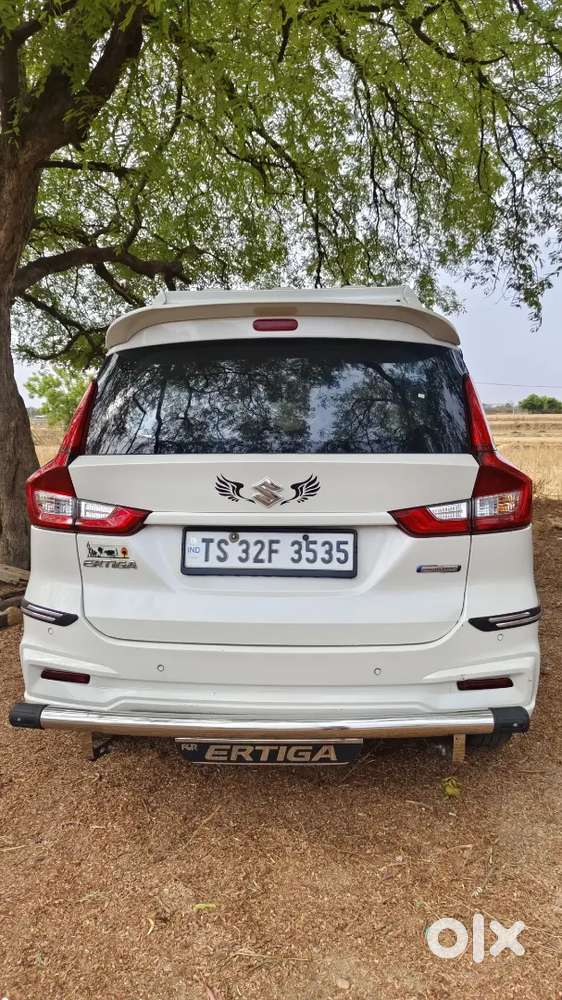 Maruti Suzuki Ertiga 2021 Petrol 950000 Km Driven