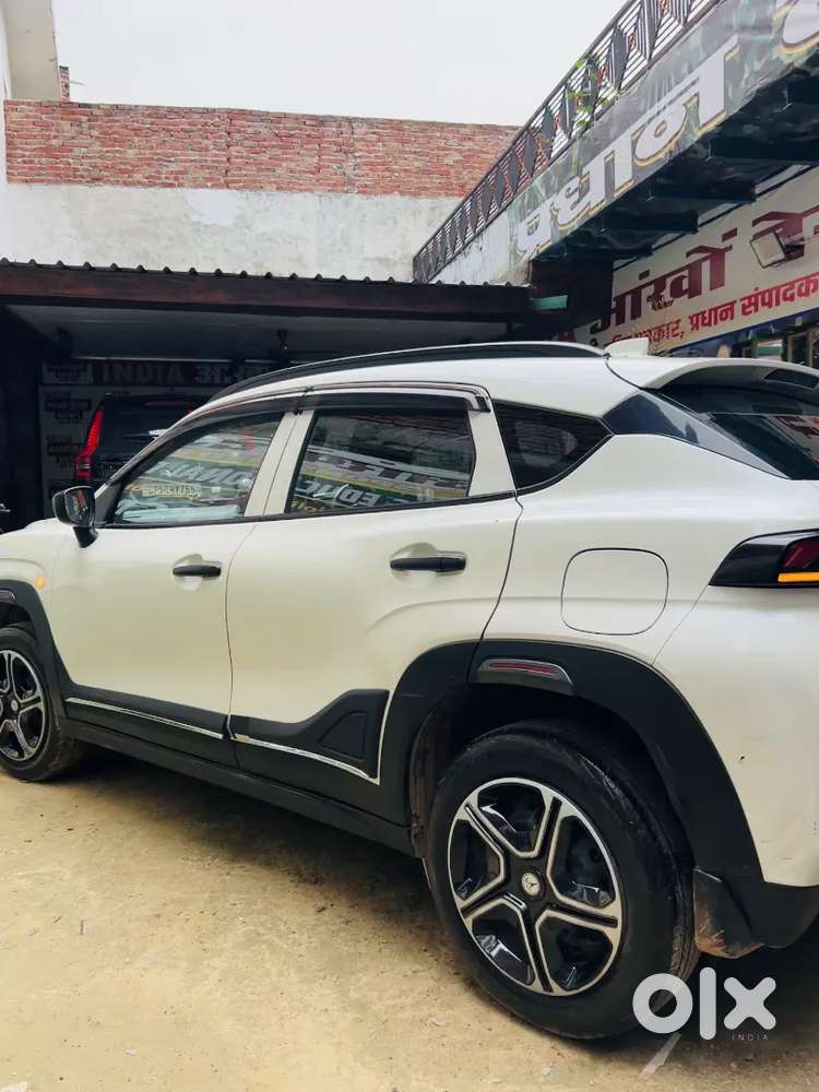 Maruti Suzuki Fronx 2024 Cng & Hybrids 32000 Km Driven
