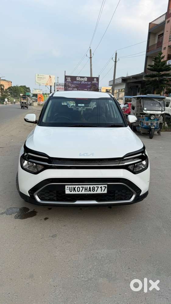 Kia Carens 2025 Petrol Manual