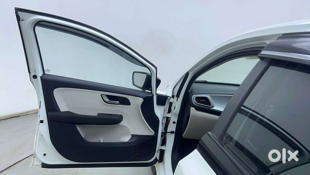 Tata Altroz 1.5 Xz Plus Diesel, 2022, Diesel