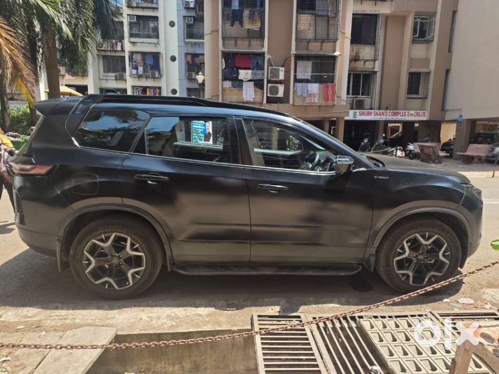 Tata Safari Accomplished X Plus 7 Str Stealth Edition At, 2025, Dies..