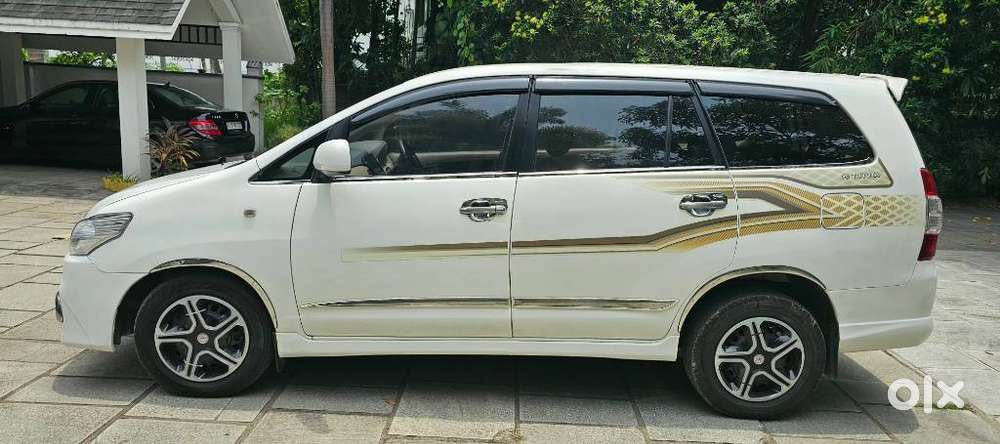 Toyota Innova 2.5 G (diesel) 8 Seater, 2013, Diesel