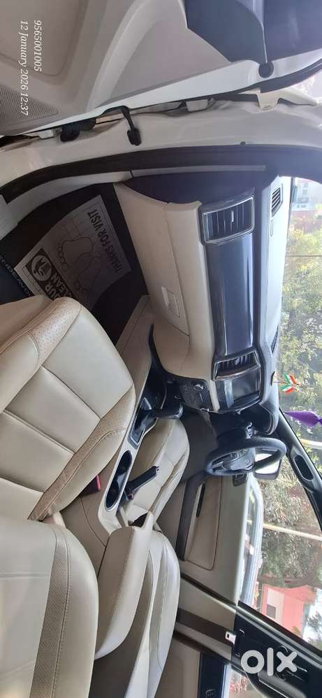 Ford Endeavour 2.2 Titanium At 4x2, 2016, Diesel