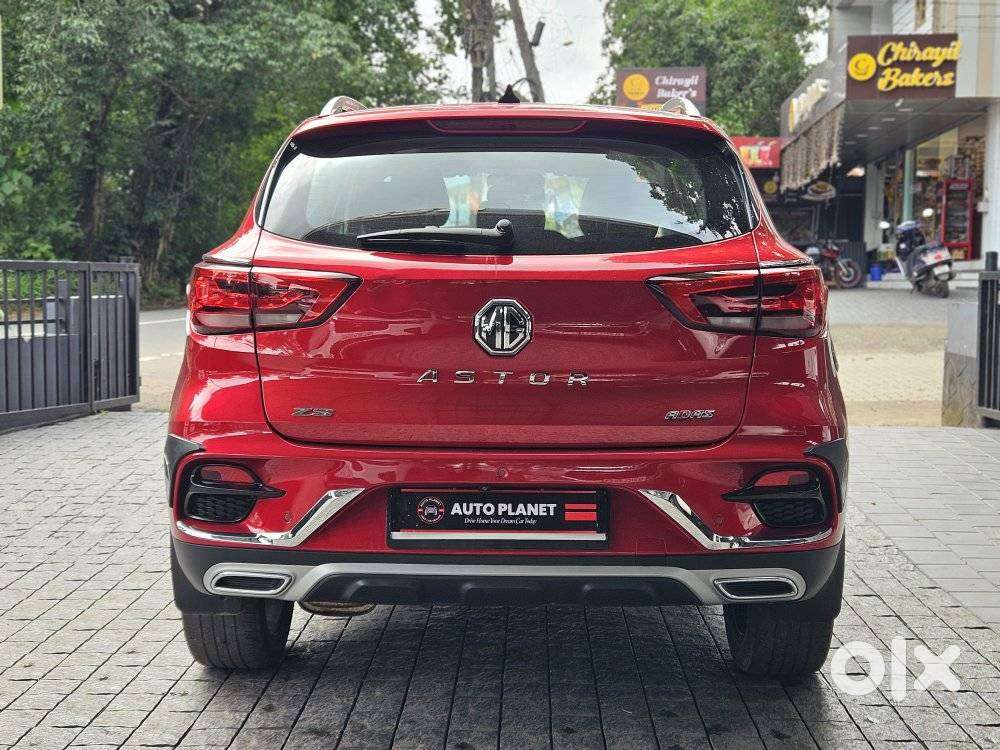 Mg Astor 1.5 Savvy Cvt S Red, 2022, Petrol