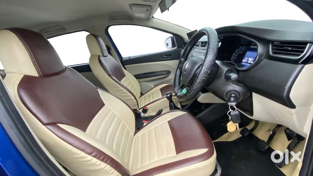 Renault Triber Rxt, 2023, Petrol