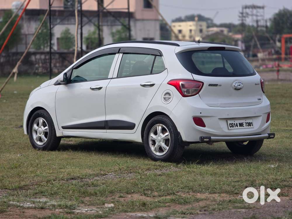 Hyundai Grand I10 Sportz, 2016, Petrol
