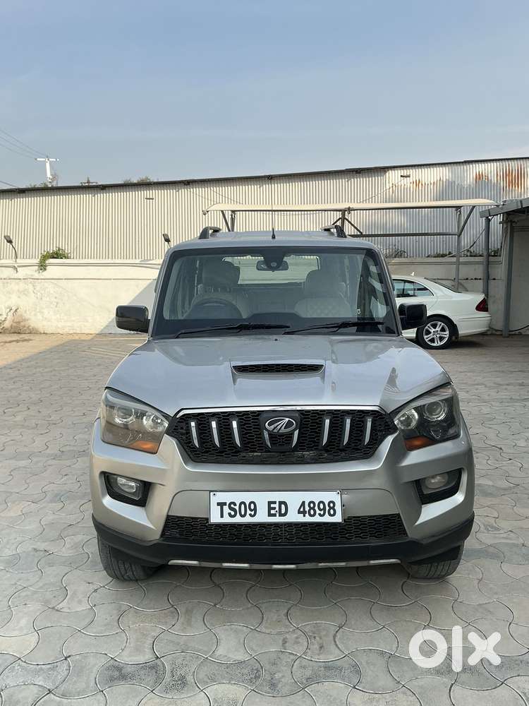 Mahindra Scorpio S10, 2015, Diesel