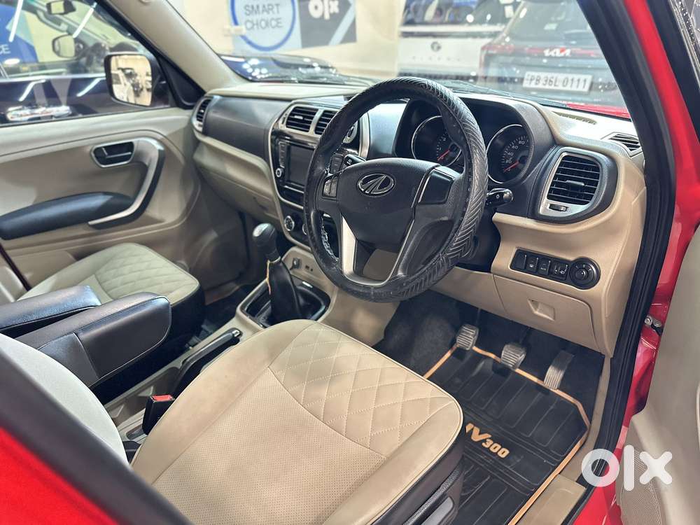 Mahindra Tuv 300 T10, 2019, Diesel