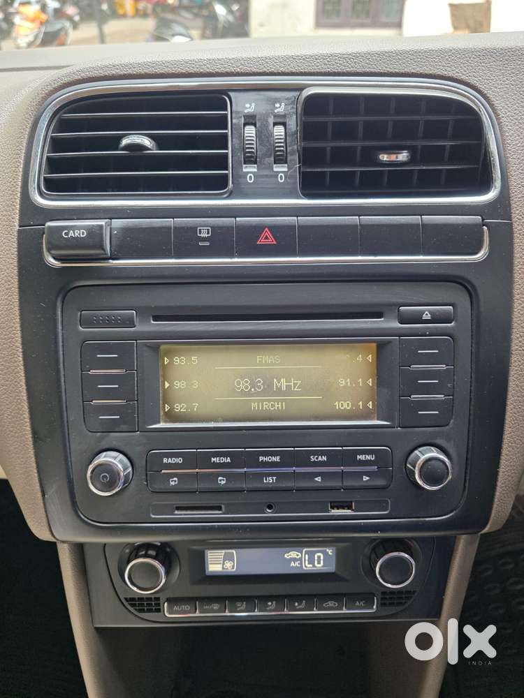 Skoda Rapid [ ] 1.6 Style Plus Mpi At, 2016, Petrol