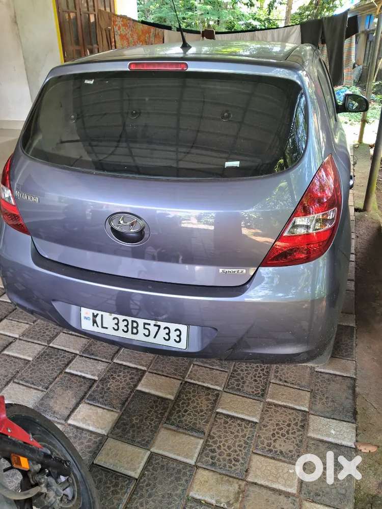 Hyundai I20 Sportz Petrol 2010